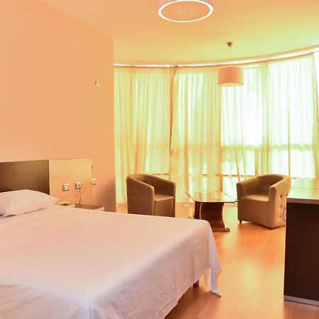 Hotel Continental Durrës Exteriér fotografie