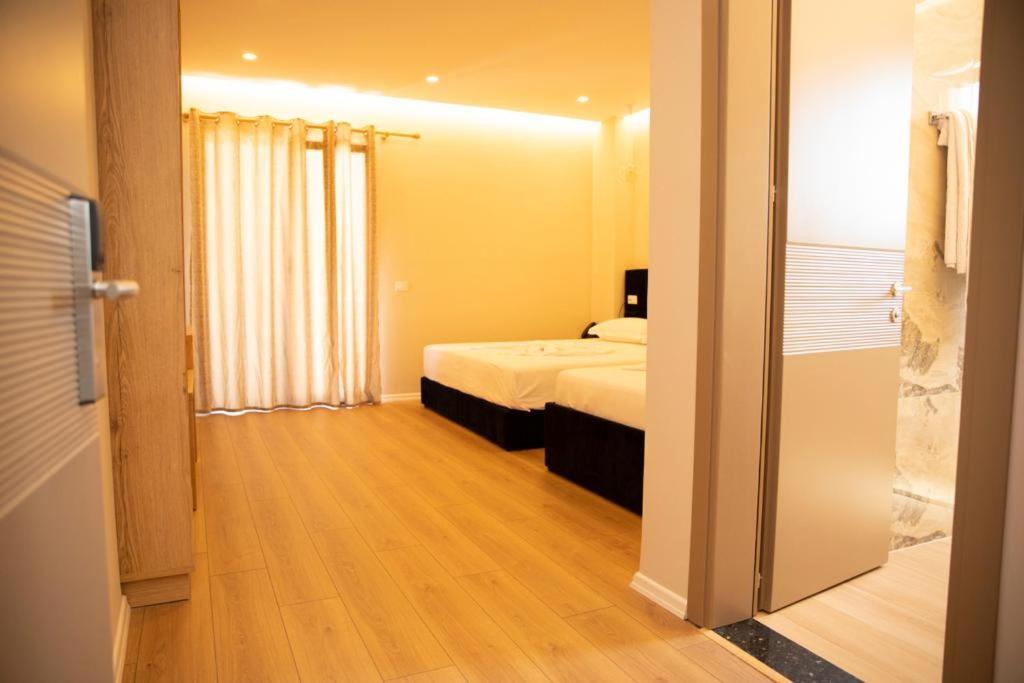 Hotel Continental Durrës Exteriér fotografie