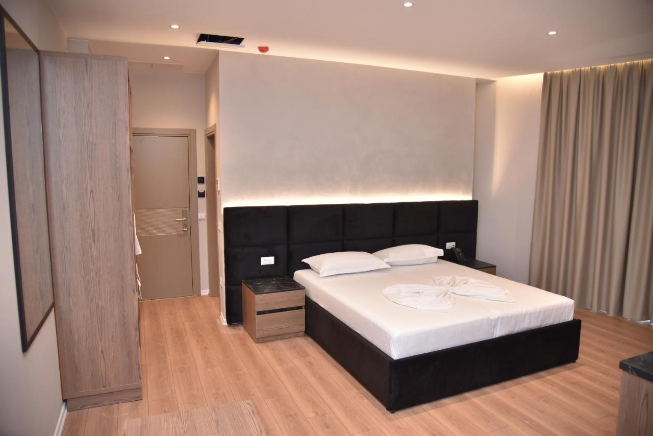 Hotel Continental Durrës Exteriér fotografie